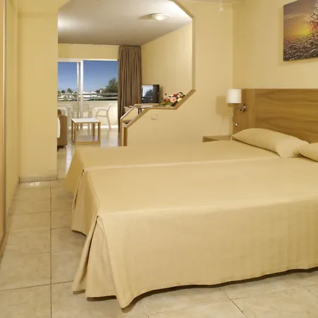 Hovima Santa Maria أذيخي